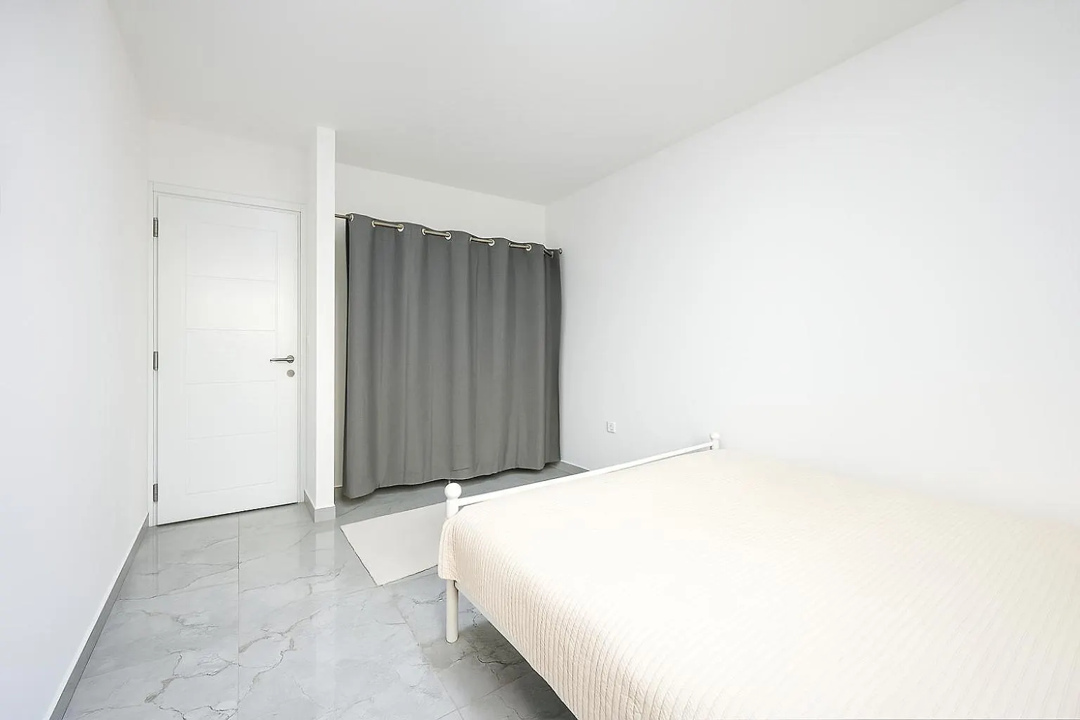 Appartement T2 Au Coeur D Albertville 0*,  France