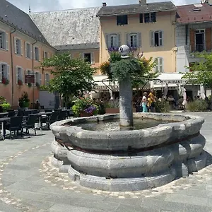 Le Centre Au Calme Apartamento